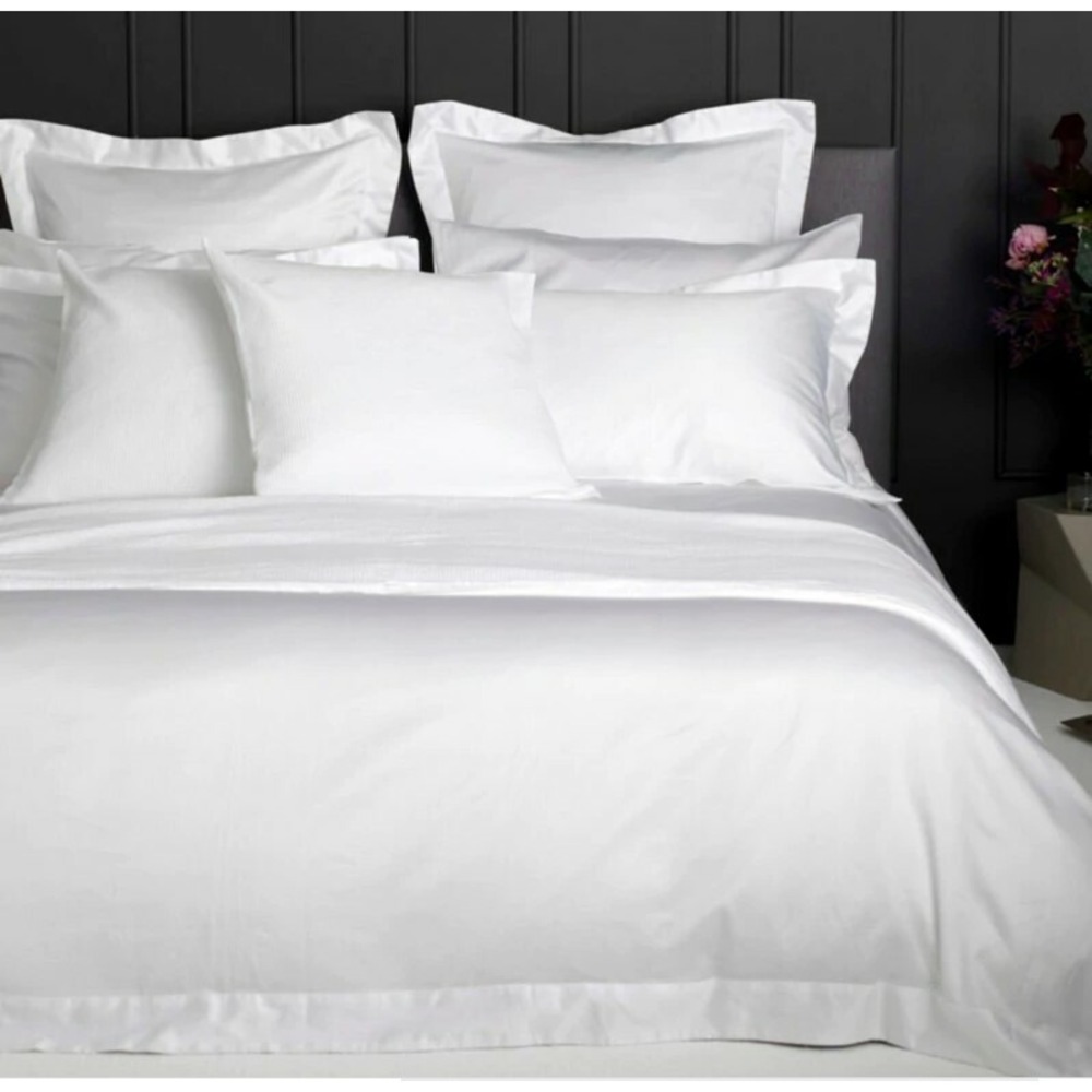 White House Duvet Cover Set with Zipper Closure 3pc Duvet Cover Set KING